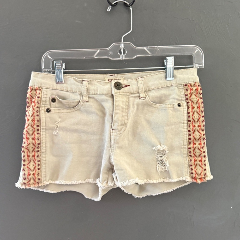 Mudd Y2k 2000s Khaki Tan Distressed Denim Shorts Southwestern Embroidery Size 7